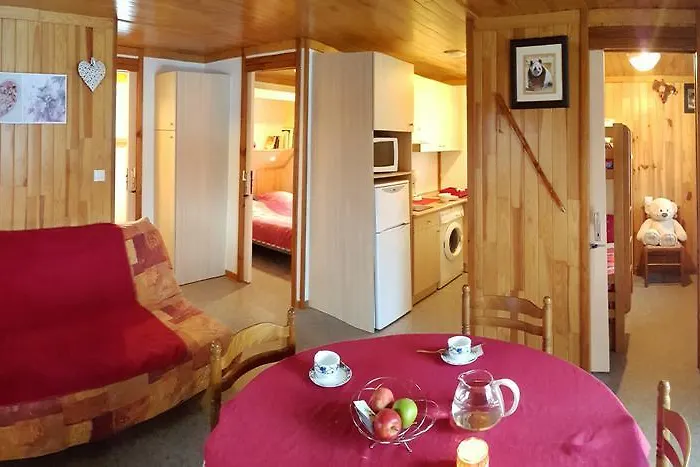 假日公园 拉克小屋假日公园 4*