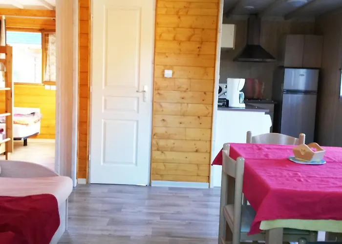 假日公园 拉克小屋假日公园 Arcizans-Avant